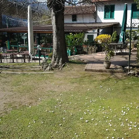 Гостевой дом Trattoria I Bodega Аббадия Лариана